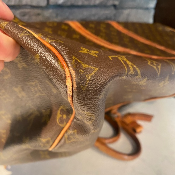 Vintage Louis Vuitton Keepall 55 - Picture 9 of 16